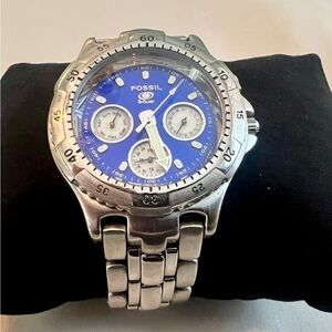 Vintage Fossil Blue Face Dive Watch BQ-9031 40mm Day/Date/Illuminate-New Battery